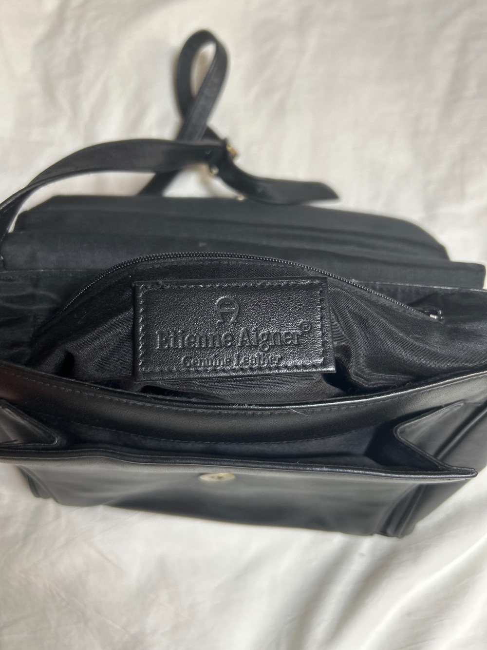 Etienne Aigner Black Leather Crossbody Flap Bag Vintage Gold Horseshoe Logo - Picture 2 of 11